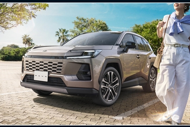 【モデル入り素材】Z（ハイブリッド）